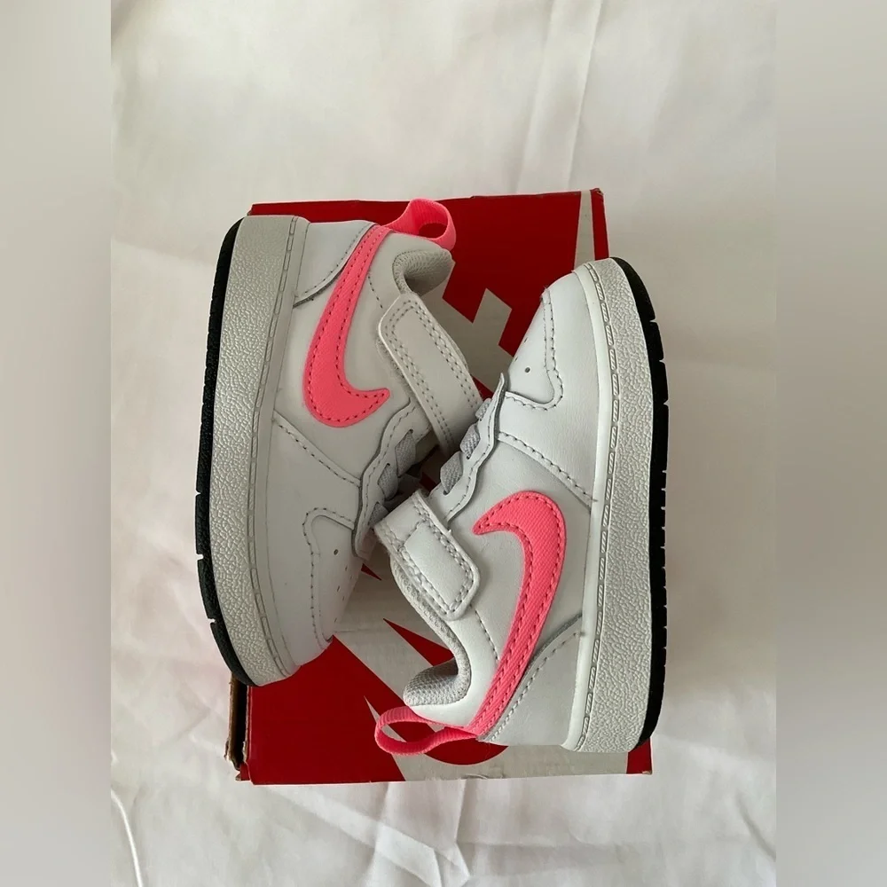Nike Kids Sneakers - White and Neon Pink